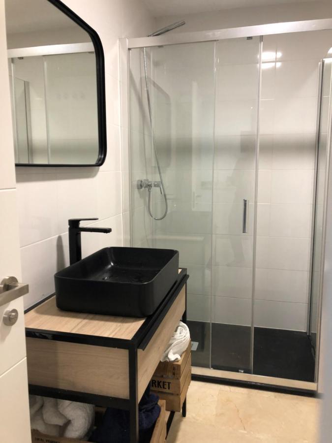 Moderno Apartamento En Primera Linea Paseo Maritimo Fuengirola Extérieur photo